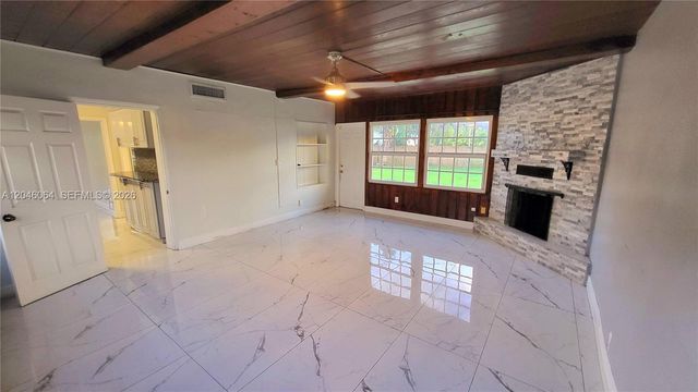 720 NE 5th St 1-1, Hallandale Beach, FL 33009