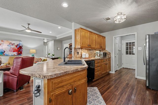 1510 Cherry Brook Drive, Little Rock, AR 72211