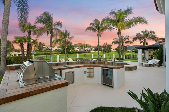 38390 Shoal Creek, Murrieta, CA 92562