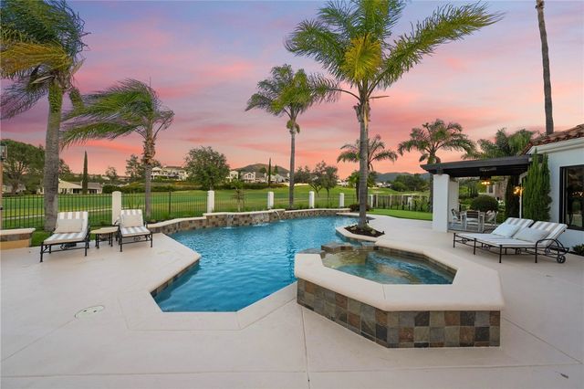 38390 Shoal Creek, Murrieta, CA 92562