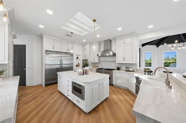 38390 Shoal Creek, Murrieta, CA 92562