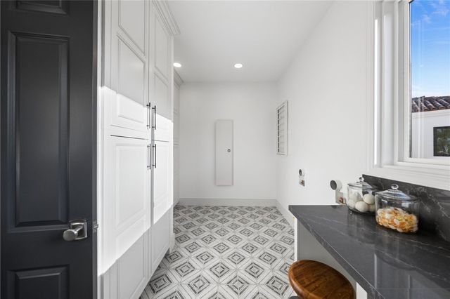 38390 Shoal Creek, Murrieta, CA 92562