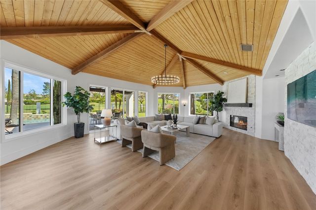38390 Shoal Creek, Murrieta, CA 92562