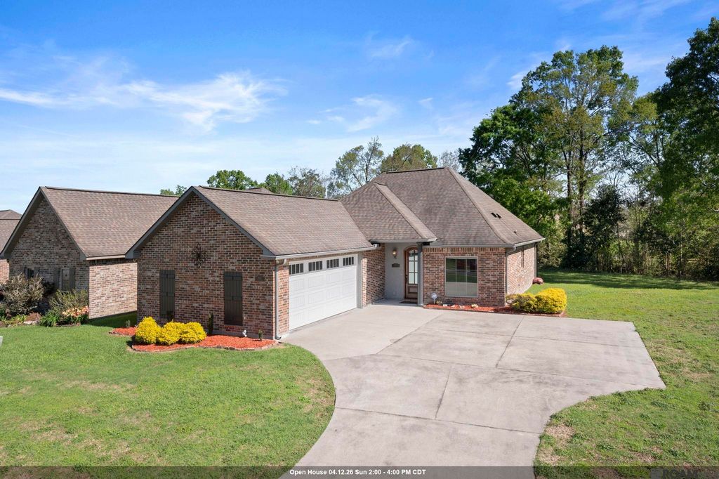 9431 Wyndham Way, Denham Springs, LA 70726