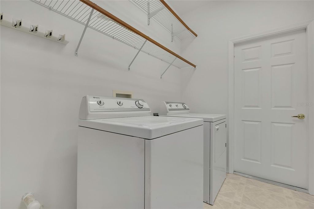 Image 30 of property listing at 8144 AMBERSWEET PLACE, Land O Lakes, FL 34637