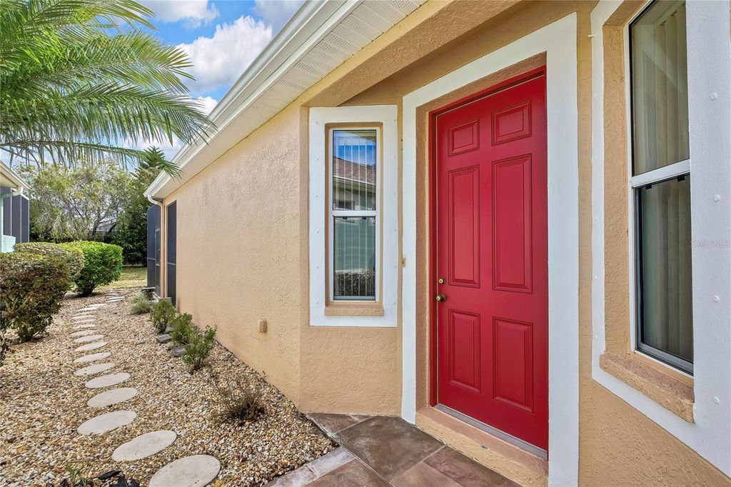 Image 5 of property listing at 8144 AMBERSWEET PLACE, Land O Lakes, FL 34637