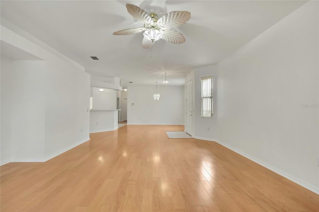 Image 10 of property listing at 8144 AMBERSWEET PLACE, Land O Lakes, FL 34637