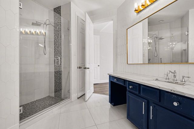 411 Sodbury Court, Roanoke, TX 76262