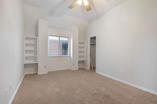 411 Sodbury Court, Roanoke, TX 76262