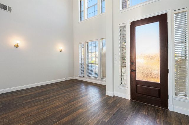 411 Sodbury Court, Roanoke, TX 76262