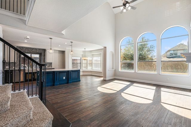 411 Sodbury Court, Roanoke, TX 76262