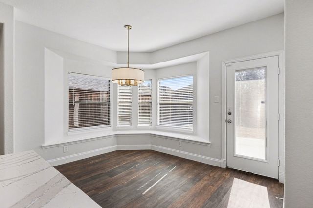 411 Sodbury Court, Roanoke, TX 76262