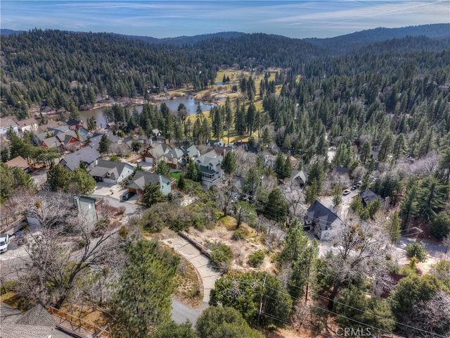 841 Madera Lane, Lake Arrowhead, CA 92352