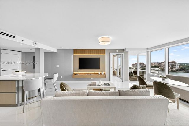 400 S Pointe Dr 1501, Miami Beach, FL 33139