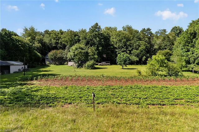 138 Eagle Valley Trail, Dobson, NC 27017