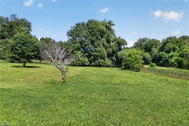 138 Eagle Valley Trail, Dobson, NC 27017