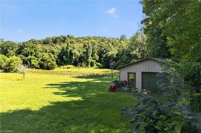 138 Eagle Valley Trail, Dobson, NC 27017