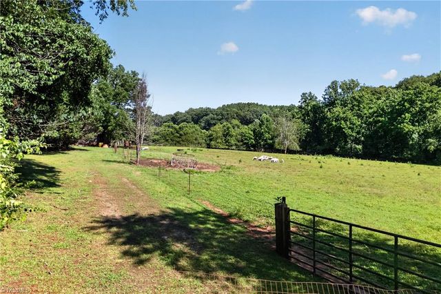 138 Eagle Valley Trail, Dobson, NC 27017
