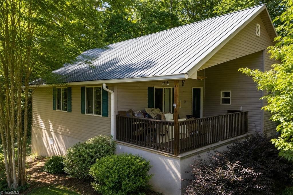 138 Eagle Valley Trail, Dobson, NC 27017