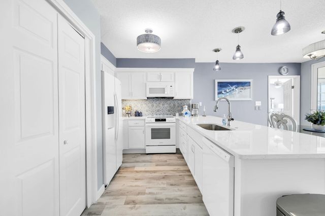 670 Nautilus Court 602, Fort Walton Beach, FL 32548