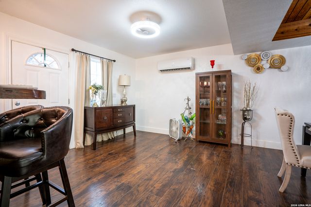 1022 Linden, San Antonio, TX 78211