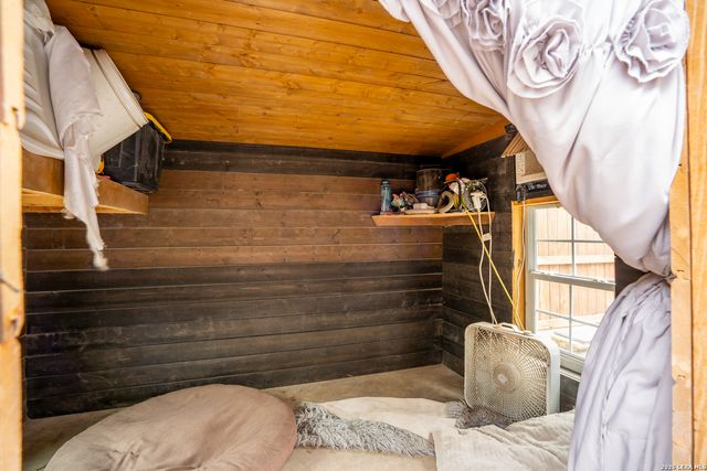 1022 Linden, San Antonio, TX 78211