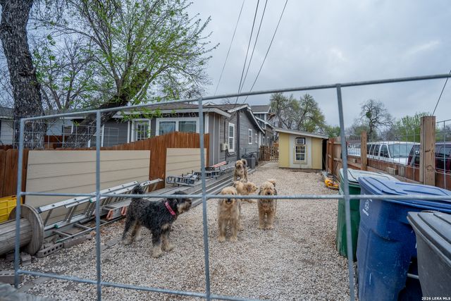 1022 Linden, San Antonio, TX 78211