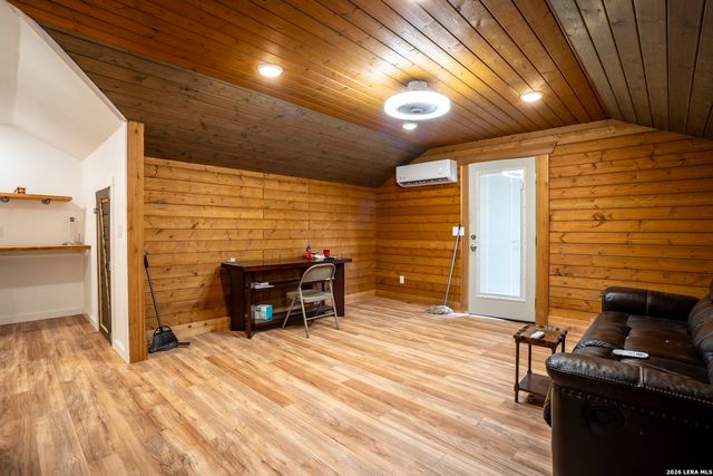 1022 Linden, San Antonio, TX 78211