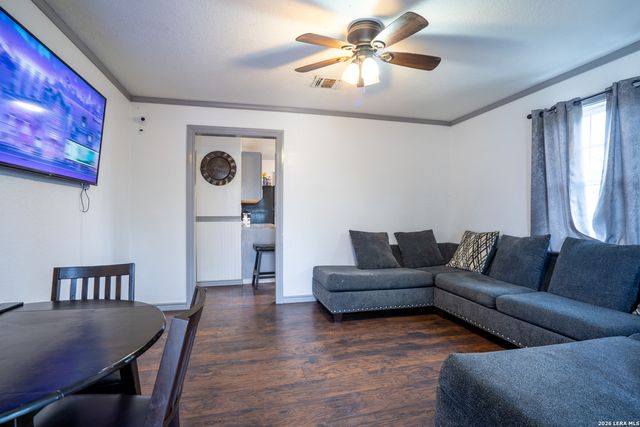 1022 Linden, San Antonio, TX 78211