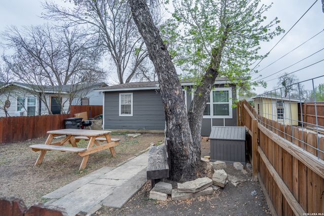 1022 Linden, San Antonio, TX 78211