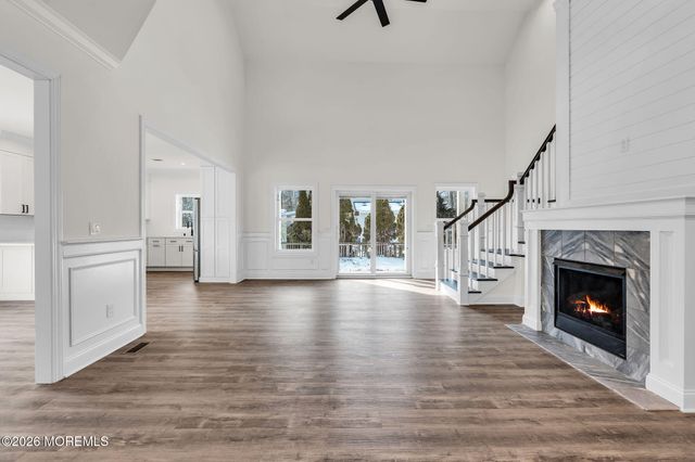 318 E Cape May Avenue, Ocean Gate, NJ 08740