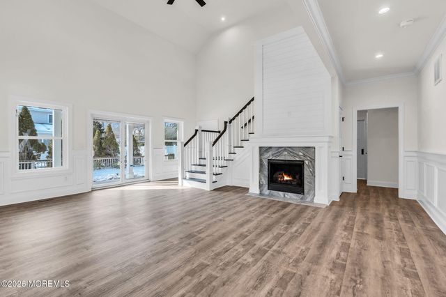 318 E Cape May Avenue, Ocean Gate, NJ 08740