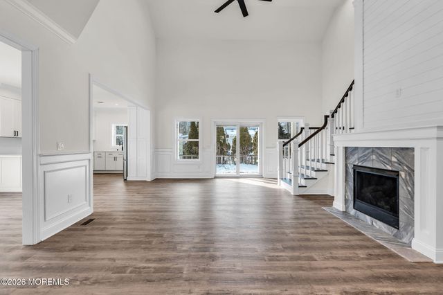 318 E Cape May Avenue, Ocean Gate, NJ 08740