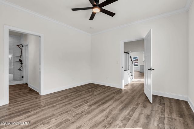 318 E Cape May Avenue, Ocean Gate, NJ 08740