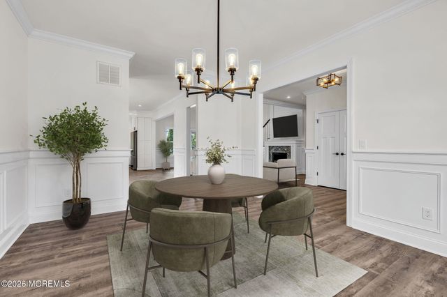 318 E Cape May Avenue, Ocean Gate, NJ 08740