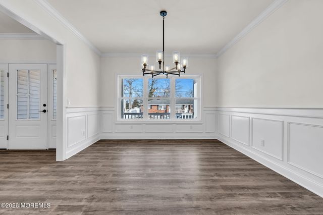 318 E Cape May Avenue, Ocean Gate, NJ 08740