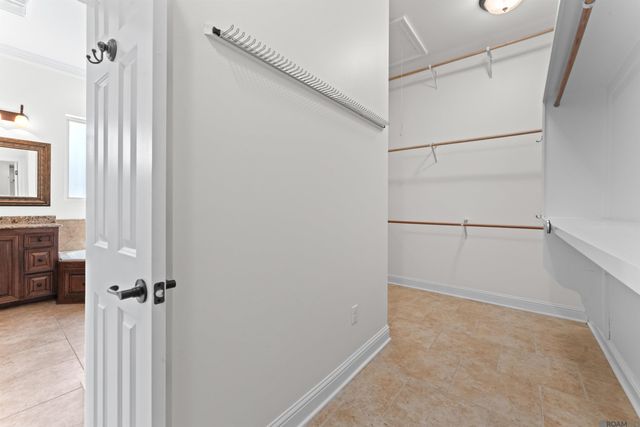 1135 Bayou Paul Ln, St Gabriel, LA 70776