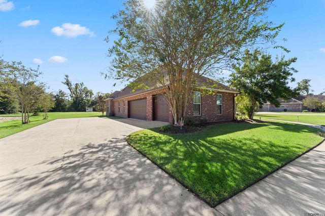 1135 Bayou Paul Ln, St Gabriel, LA 70776