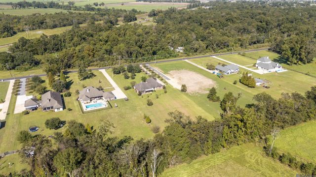 1135 Bayou Paul Ln, St Gabriel, LA 70776