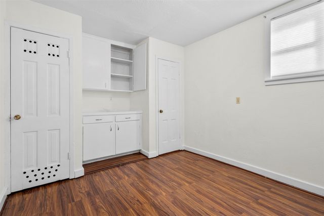 5516 Beaty Street, Fort Worth, TX 76112