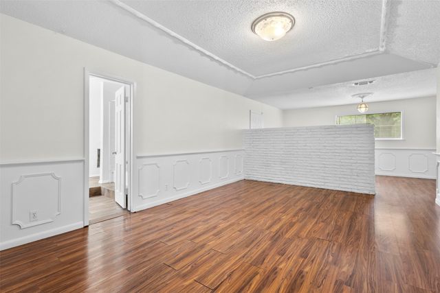 5516 Beaty Street, Fort Worth, TX 76112