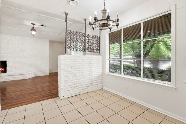 5516 Beaty Street, Fort Worth, TX 76112