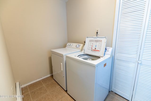 12 Mayaquez Lane, Berkeley, NJ 08721