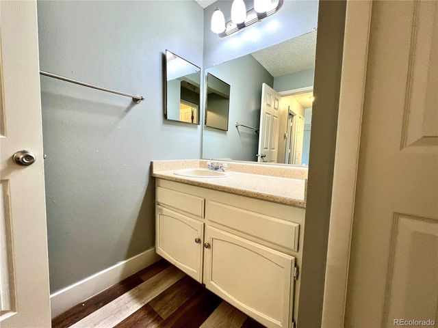 14437 E 1st Dr B04, Aurora, CO 80011