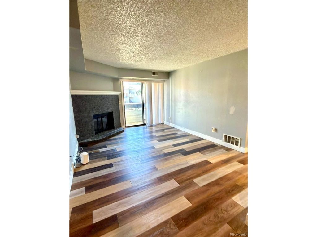 14437 E 1st Dr B04, Aurora, CO 80011