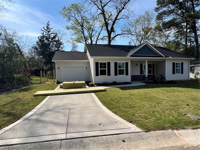 320 Currie Court, Fayetteville, NC 28301