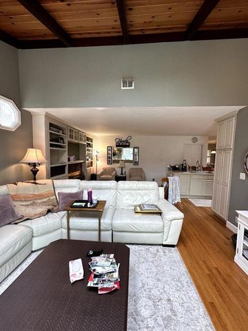 541 Woodstock Way, Santa Clara, CA 95054