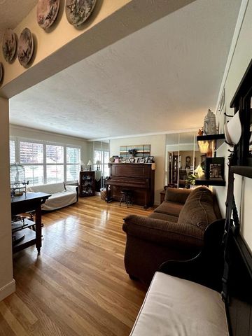 541 Woodstock Way, Santa Clara, CA 95054