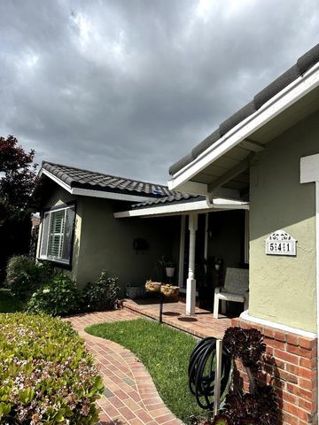 541 Woodstock Way, Santa Clara, CA 95054