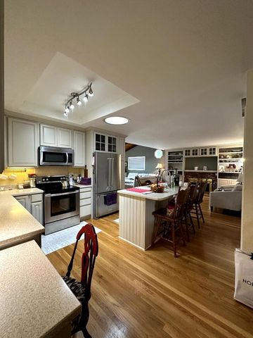 541 Woodstock Way, Santa Clara, CA 95054